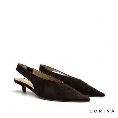 Zapato tacon bajo marron Corina