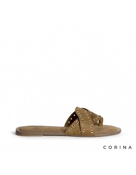 Sandalia plana camel Corina
