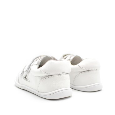 zapatillas respetuosas blancas