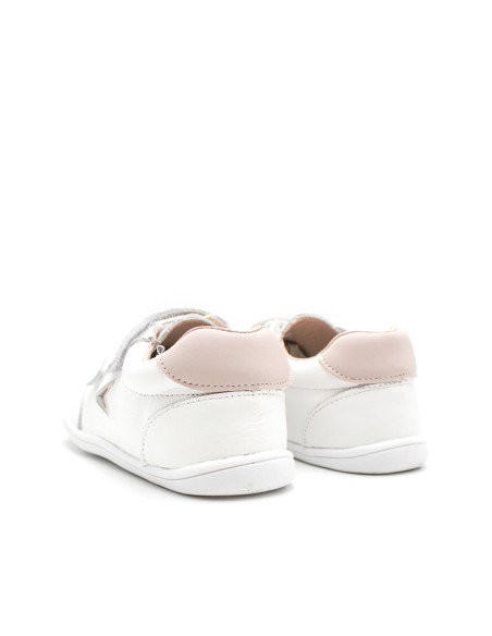 detalle talon rosa zapatillas respetuosas