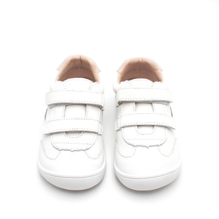 zapatillas infantiles blancas vista frontal