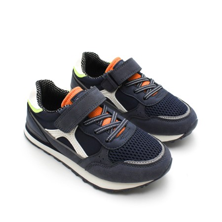 Zapatillas niño azul marino estilo urbano