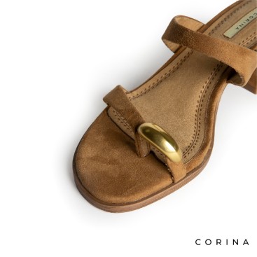 Sandalia dedo con anillo dorado Corina