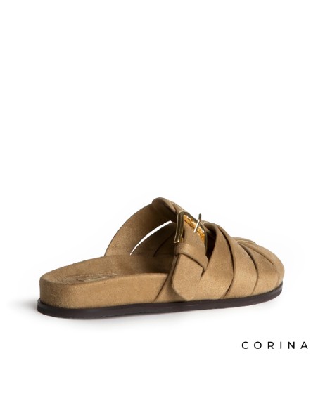 sandalia plana tipo zueco mujer