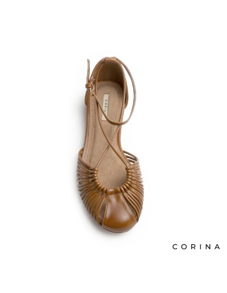 Sandalia cangrejera plana color cuero