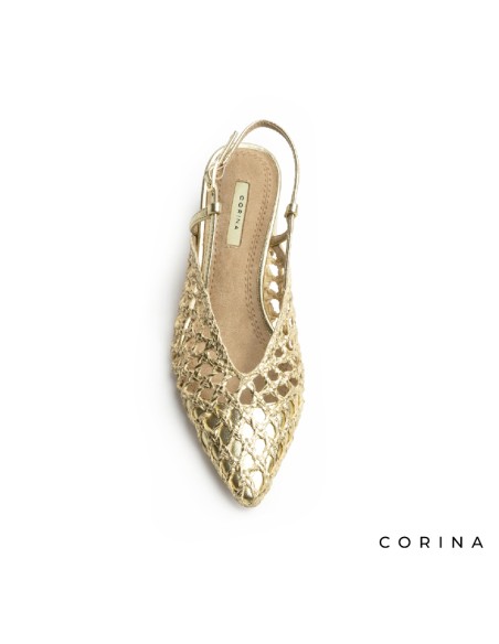 Zapato punta fina dorado Corina