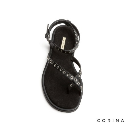 sandalia negra con ojales metálicos