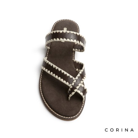 Sandalia dedo marrón estilo bohemio