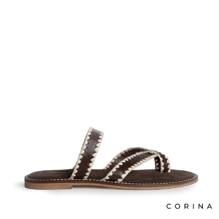 Sandalias planas boho marrón con cosido beige