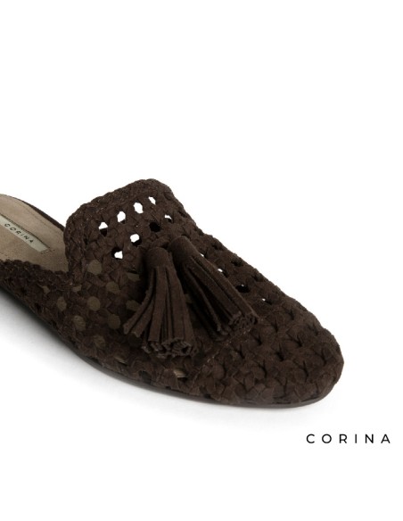 Mules marrones mujer destalonados Corina