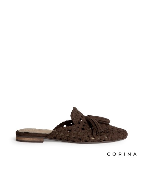 Mules marrones mujer trenzados con borlas Corina