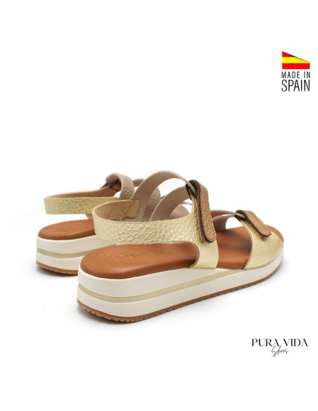 sandalia dorada mujer cómoda con velcros