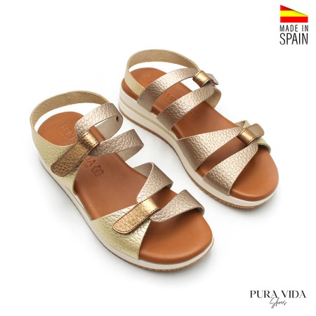 sandalia piel dorada con cuña baja mujer