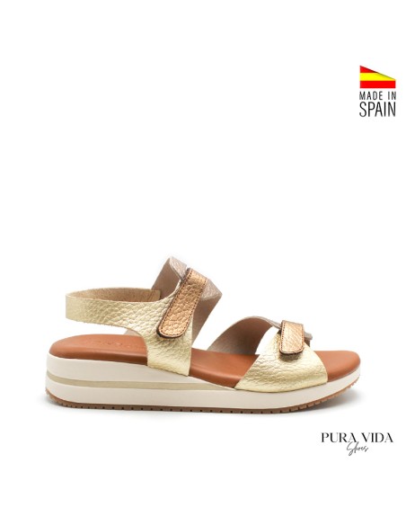 sandalia dorada con cuña baja mujer piel