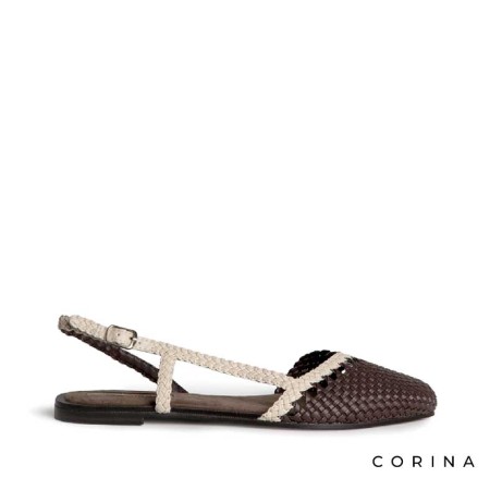 Zapato plano marrón diseño trenzado