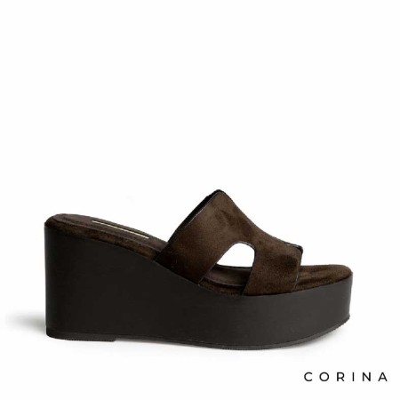 Sandalia H marrón con cuña y plataforma alta