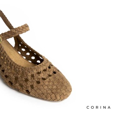 zapato mujer cómodo con hebilla y tacón bajo