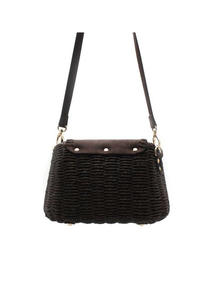 bolso mini rigido marron mimbre vista trasera