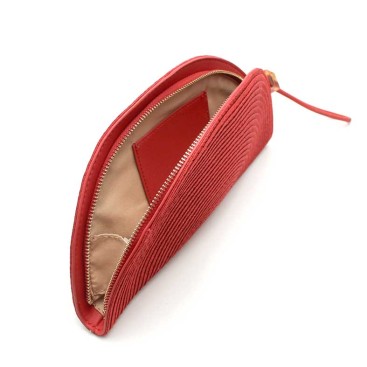 bolso rojo interior forrado compartimento