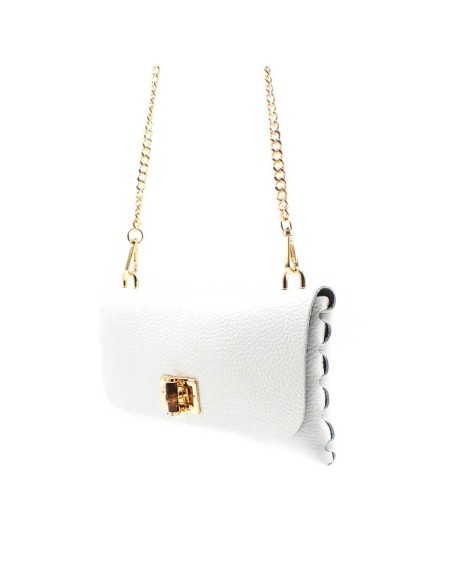 bolso blanco piel con cadena dorada
