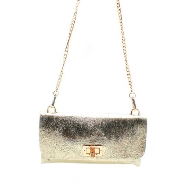 bolso rectangular dorado de piel