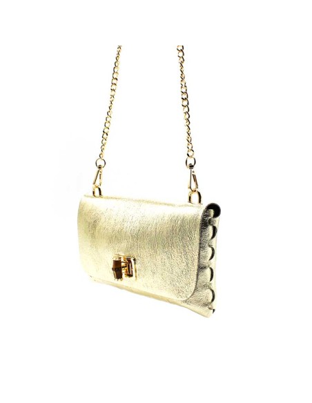 bolso rectangular dorada de piel