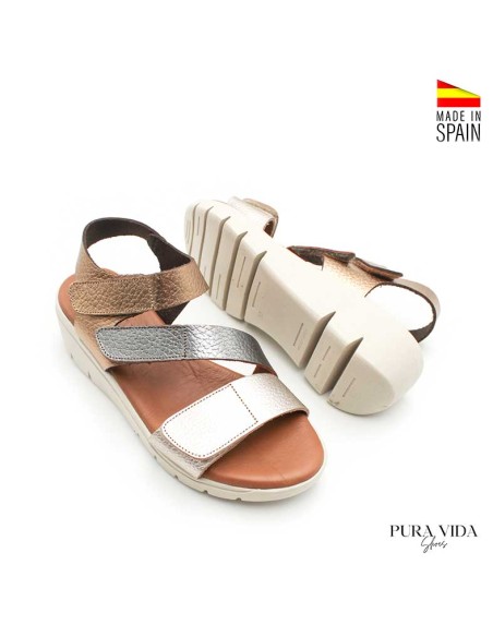 sandalias mujer cuña metalizada plomo cobre platino trasera