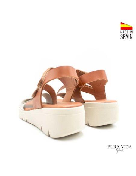 sandalias cuña mujer piel cuero beige vista trasera