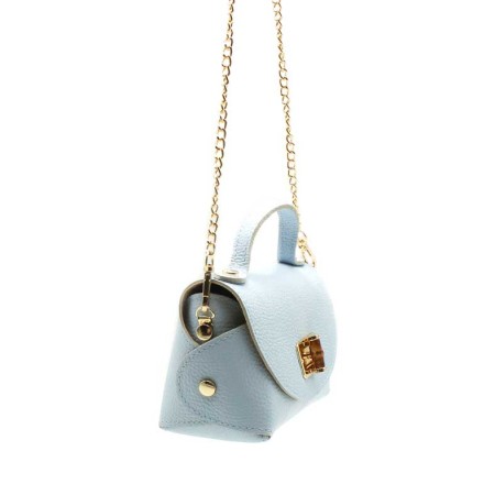 bolso mini azul celeste mujer piel con cadena dorada vista lateral