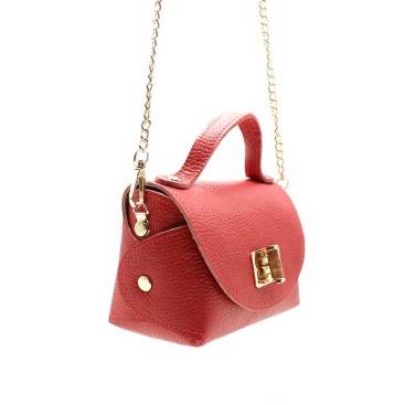bolso mini rojo mujer piel con cadena dorada vista lateral