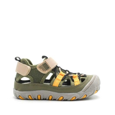 sandalias outdoor nino verde puntera reforzada