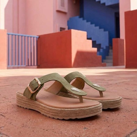 Sandalia esclava serraje verde