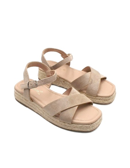 Sandalias niña beige con cuña de esparto vista en detalle