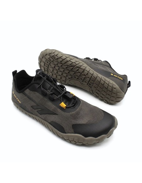 Detalle cierre rapido zapatillas barefoot Hi-Tec
