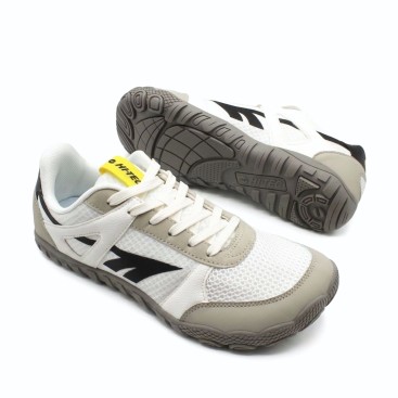 Parte frontal de zapatillas barefoot con malla transpirable