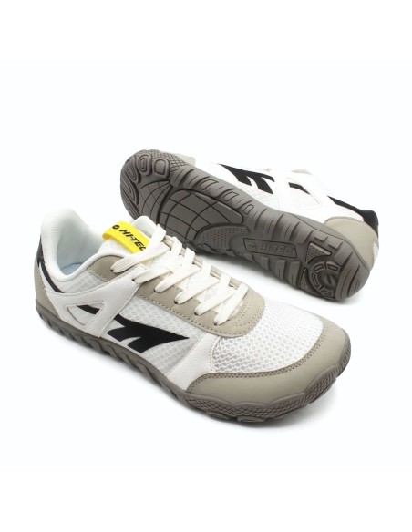 Parte frontal de zapatillas barefoot con malla transpirable