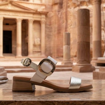 sandalia blanca tacon bajo Pura Vida 2026