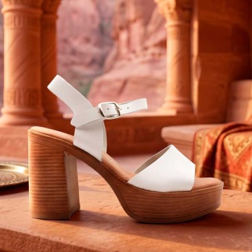 sandalias con tacón y plataforma blanca Pura Vida