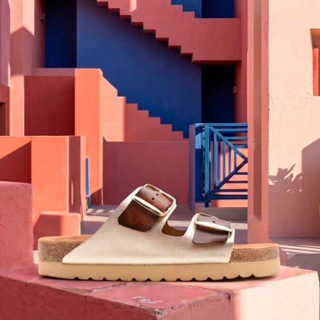 sandalia bio hebillas cuero platino