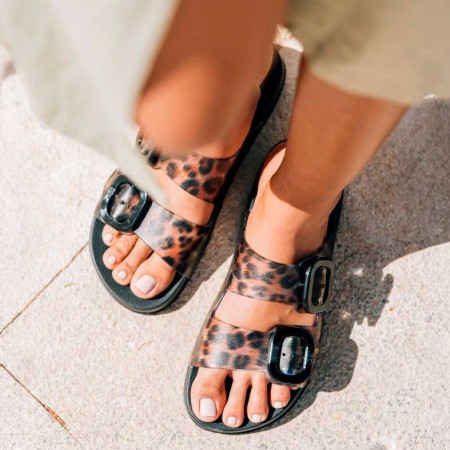 chanclas igor habana mujer leopardo negro vista pareja