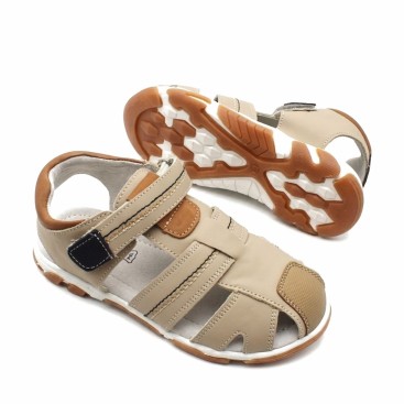 sandalia cerrada niño PIEL BEIGE