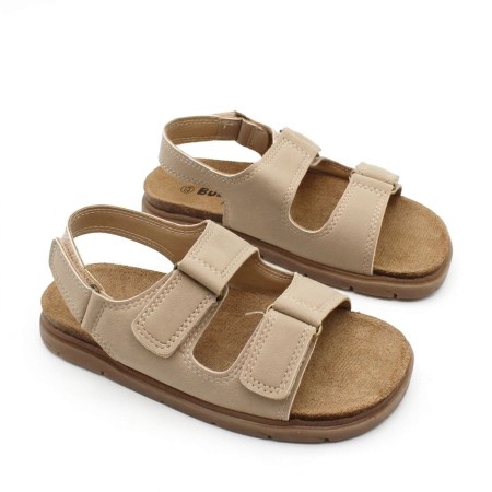 sandalias niño beige con velcros y plantilla anatomica vista en conjunto