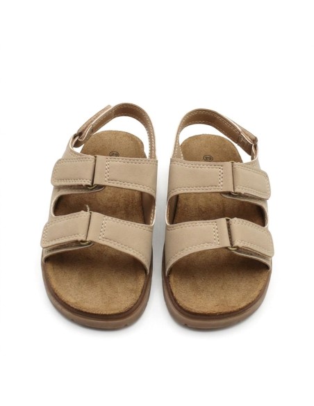 sandalias niño beige con velcro y suela resistente vista frontal
