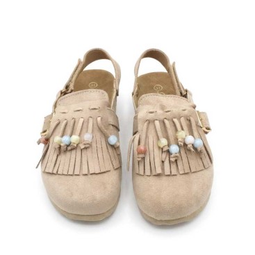 zuecos niña beige con cuentas detalle superior