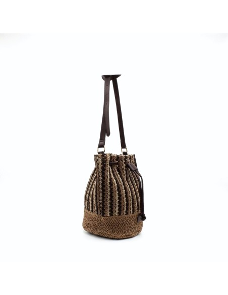 Bolso bombonera rafia tonos camel y marrón vista lateral