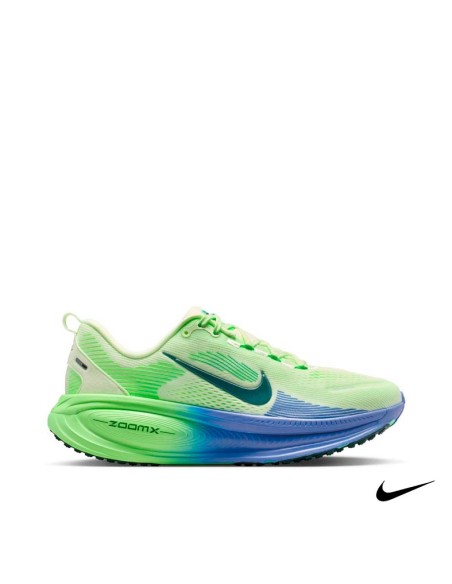 Nike Vomero 18 verde hombre vista lateral exterior