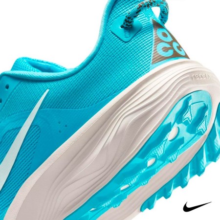 Detalle mediasuela ReactX Nike ACG Pegasus Trail azul