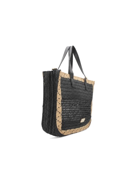 Vista lateral de bolso shopper negro con detalles naturales y gran capacidad.