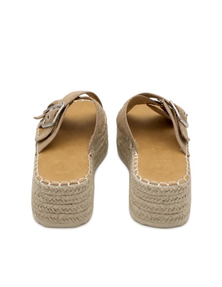 Parte trasera de sandalias beige con plataforma de esparto y diseño destalonado para mujer