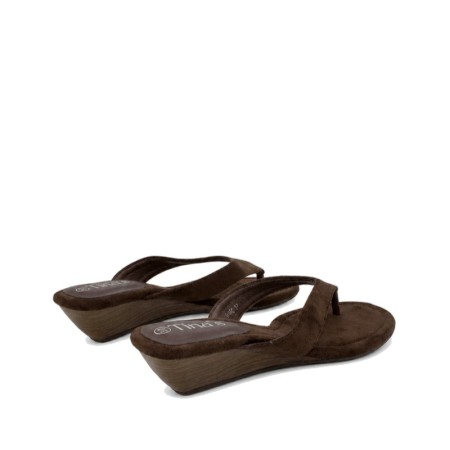 sandalia de dedo color marrón casual mujer